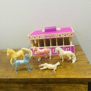 Breyer Unicorn Magic Wooden Stable Play Set With 5 Unicorns Imaginative Play